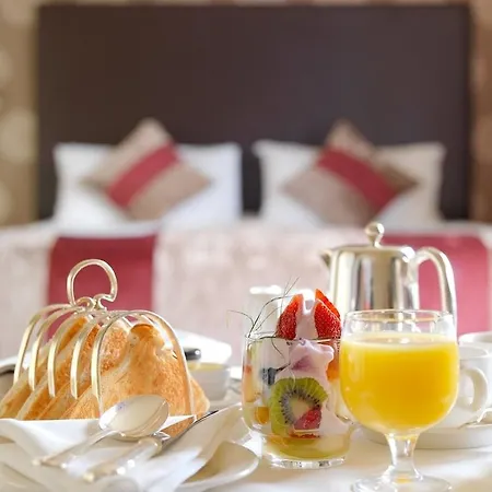 Royal Townhouse Hotel 4*