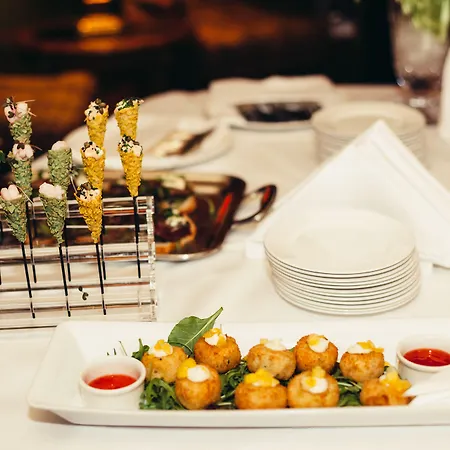 Royal Townhouse Hotel 4*