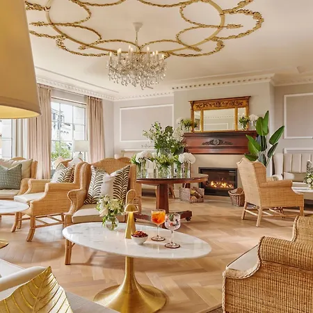 Royal Townhouse كيلارني