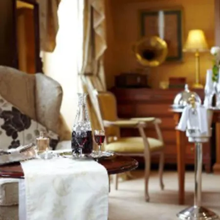 فندق Royal Townhouse 4*