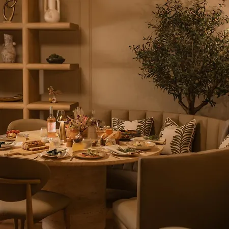Royal Townhouse فندق