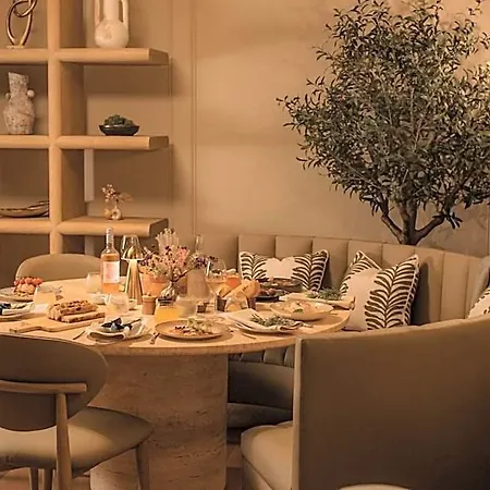 Royal Townhouse فندق كيلارني