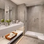 Hotell Royal Townhouse 4*